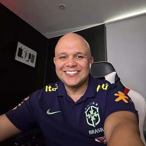 Emmanuel Alvarez
